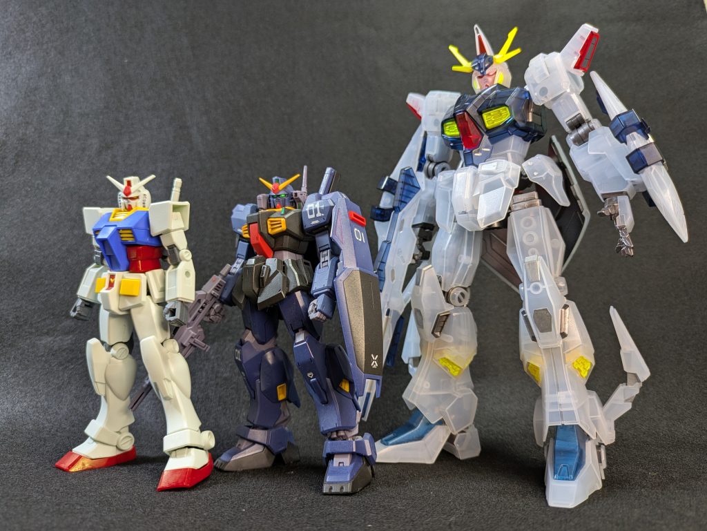 宇宙世紀0079、0087、0105の比較。同じ1/144でもこれだけ大きさが違う！ご覧いただきありがとうございました!!20250113追記ペーネロペー、完成しました。