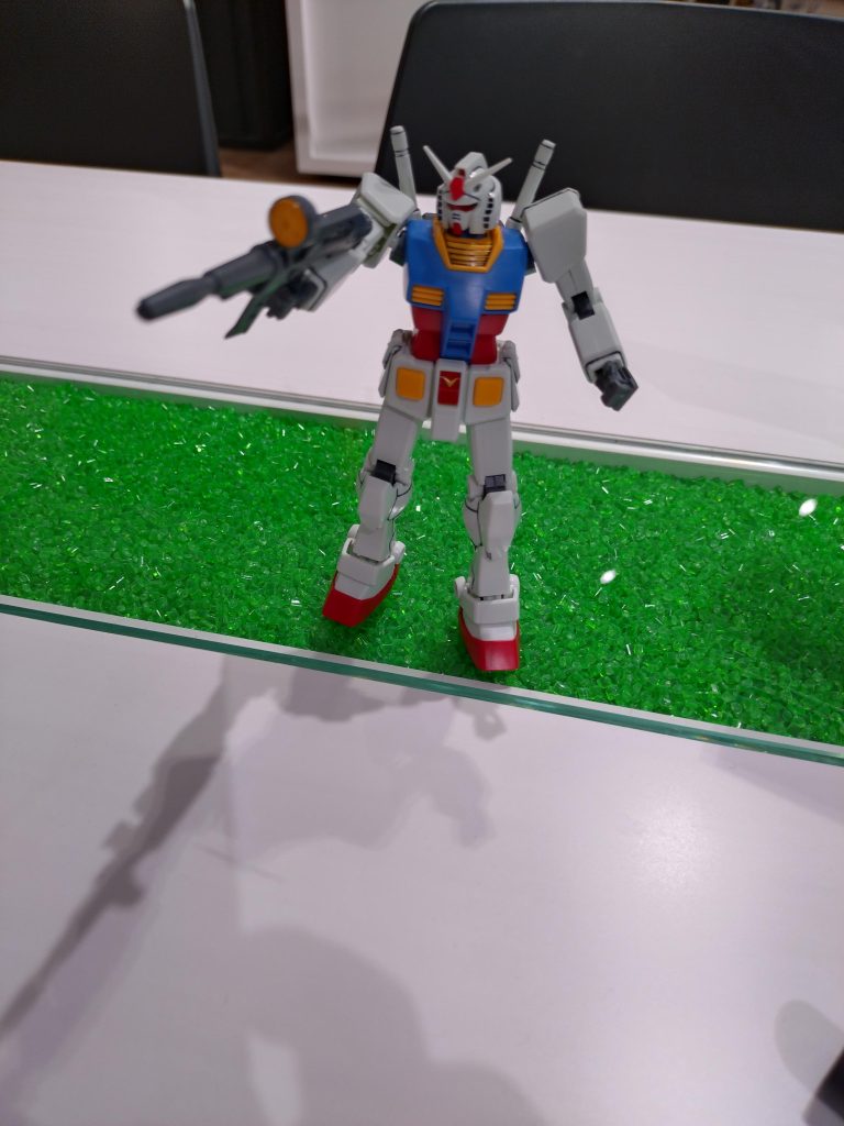 これにて終わります。ガンダムベースで旧キットのドムとジムとドダイとグフとジュアッグを買ったので今度組み立てます。