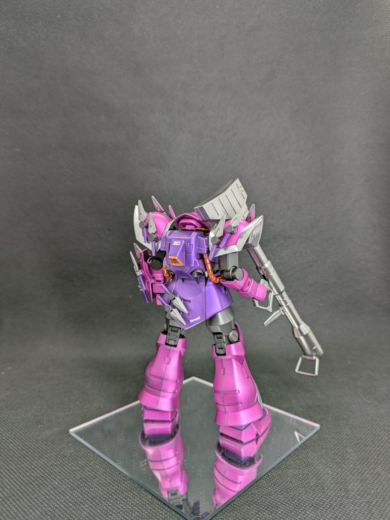 マスキングが面倒くさかったから塗り分け部は筆でやりましたが筆塗りヘタすぎ