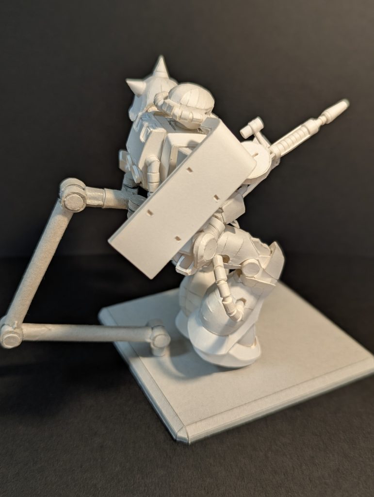 フィギュアスタンドはプラモデルの空き箱で制作しました。