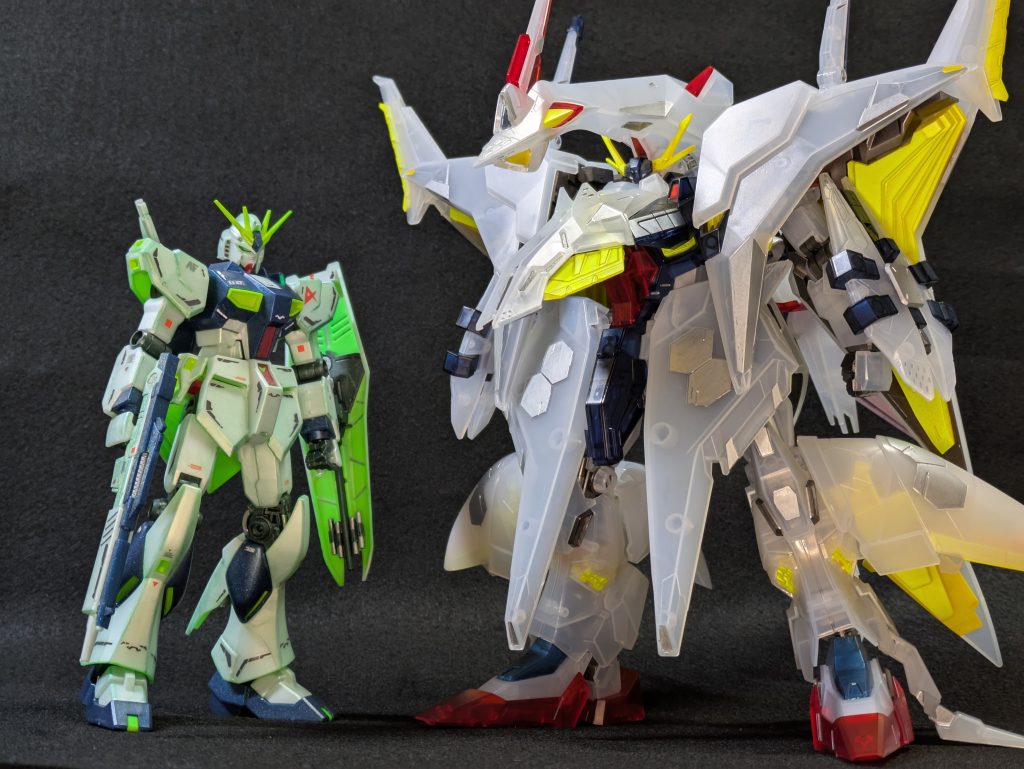 vガンダムとペーネロペー、大きさ比較。