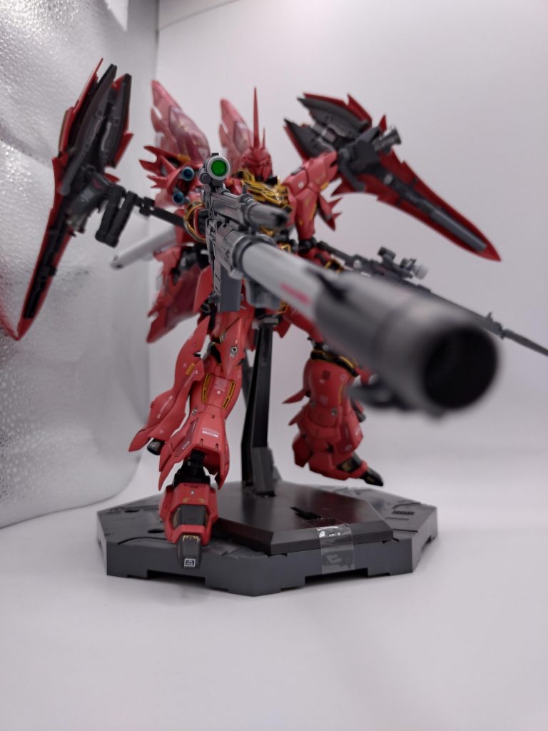 これネ♪このシーン、私は一番好きでしてネェルアーガマにバズーカ打ち込むシーンクルクル回って、装着するところも好きなんですが、静止画で再現は無理なのでw