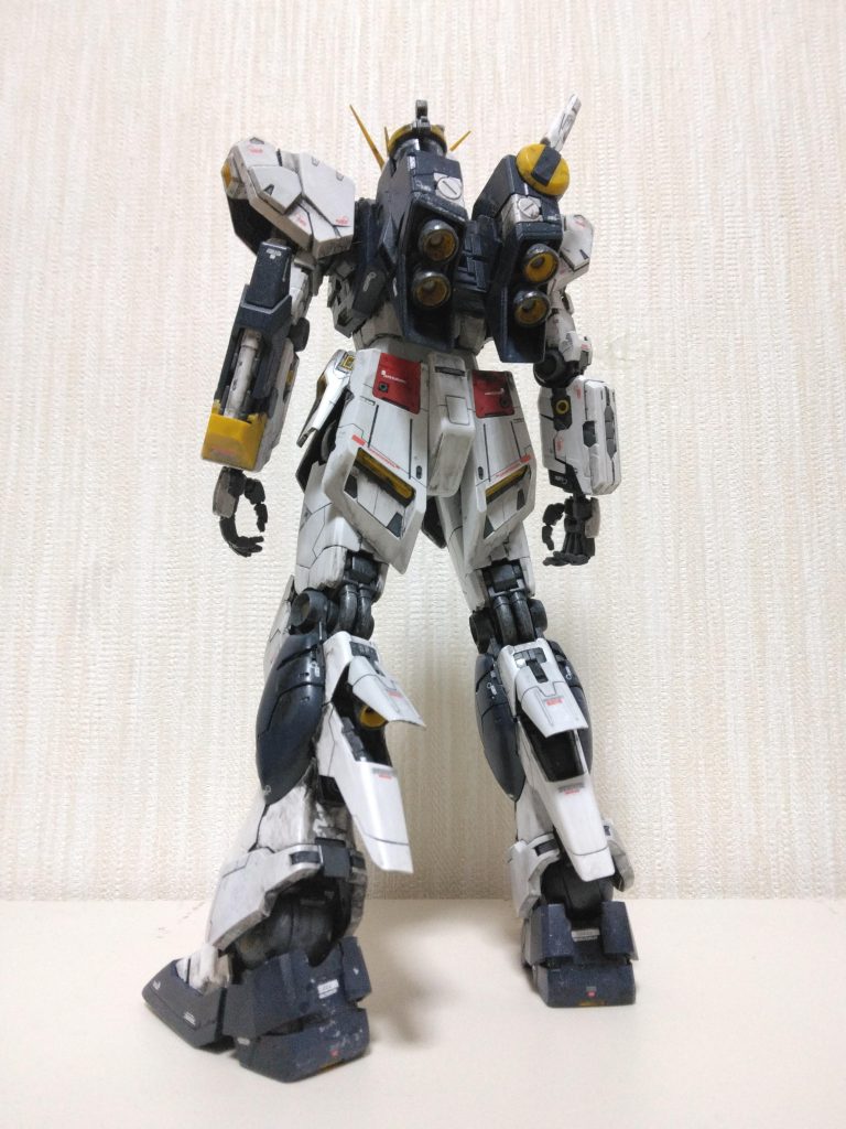 とは言え、まさかこんなに老眼でプラモ作りを苦労するとも思いませんでしたが😱