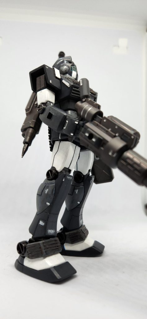 特殊部隊用って事で一部にツィンメリット・コーティングを施してます。また、特殊装備として境界戦機のフレイムスロワーを手持ちに。