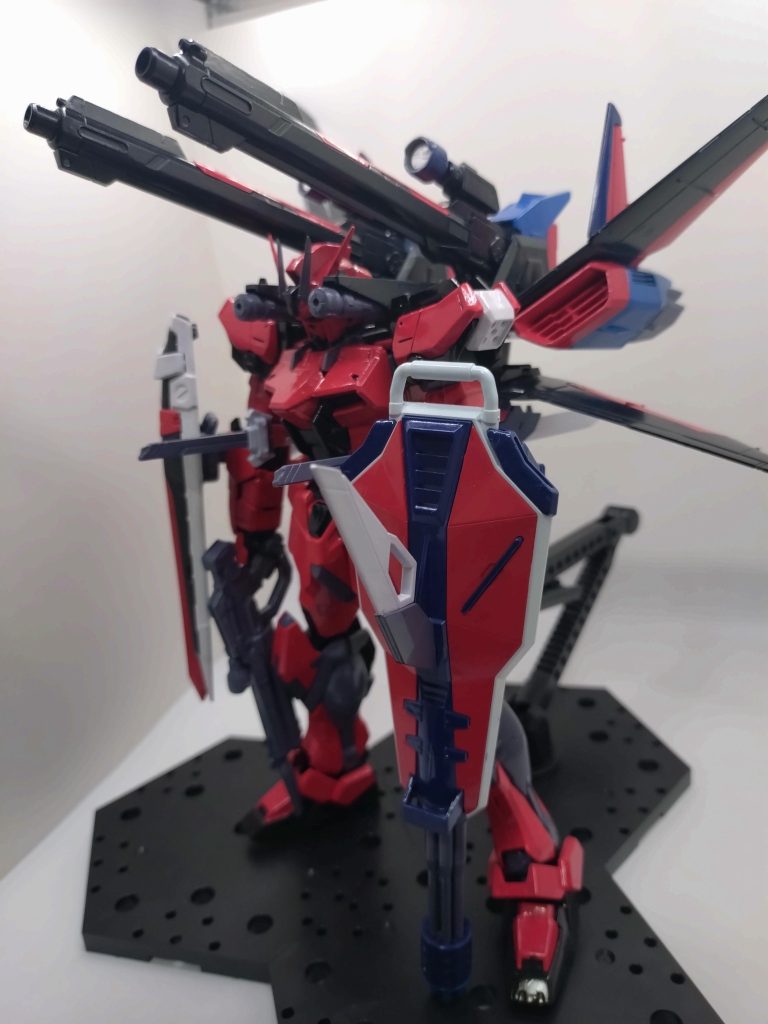 I.W.S.Pってカッコいいので、好きな装備の1つですが、単品で市場に出てないから、ストライクガンダムがセットの物から使うしかない。