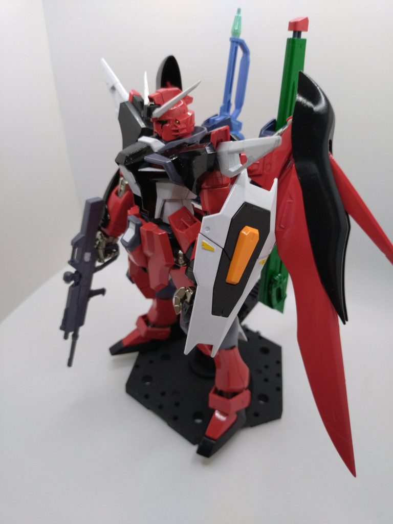 このモデルは各所の可動域がスゴくて、色々なポーズが出来る優れものですが、敢えて棒立ちで（笑）