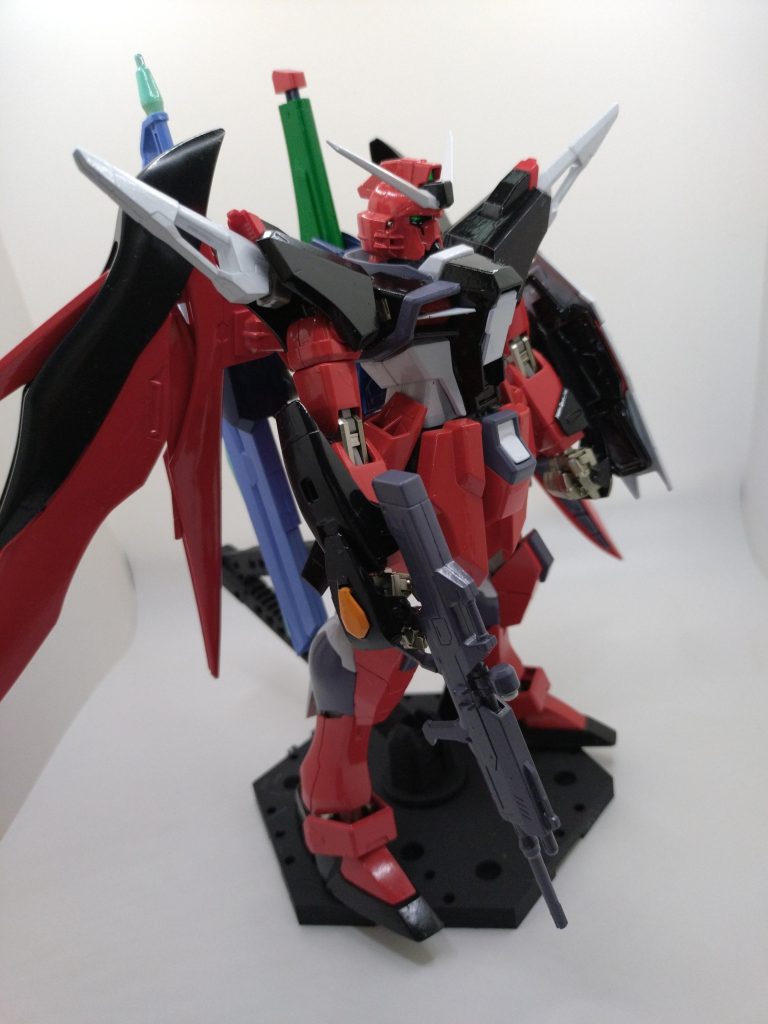 所々にホワイトやグレー、オレンジも織り交ぜてます。