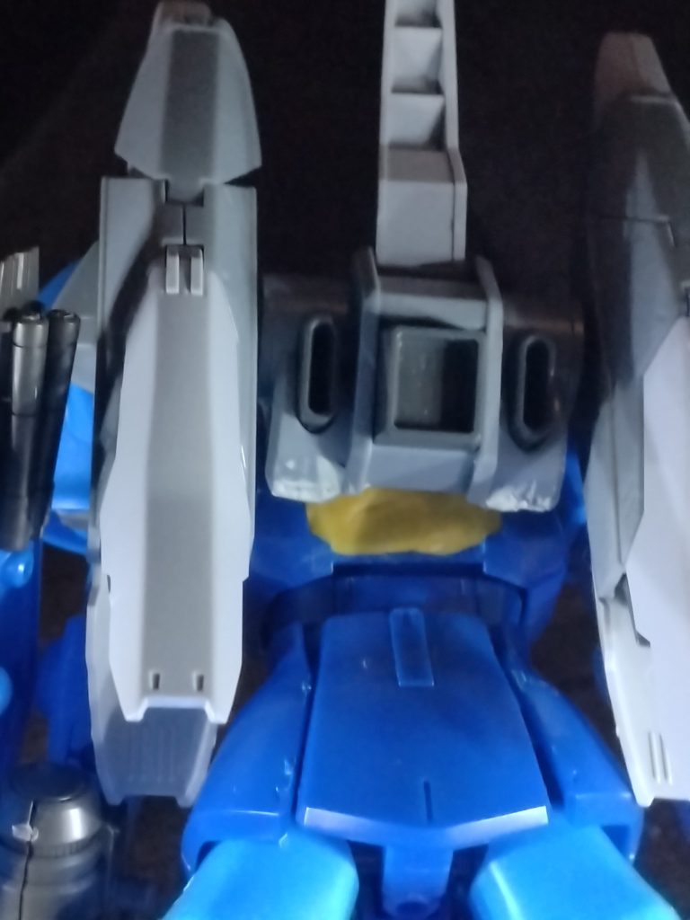 背中のバックパックはブレイズザクファントムのを貰いました