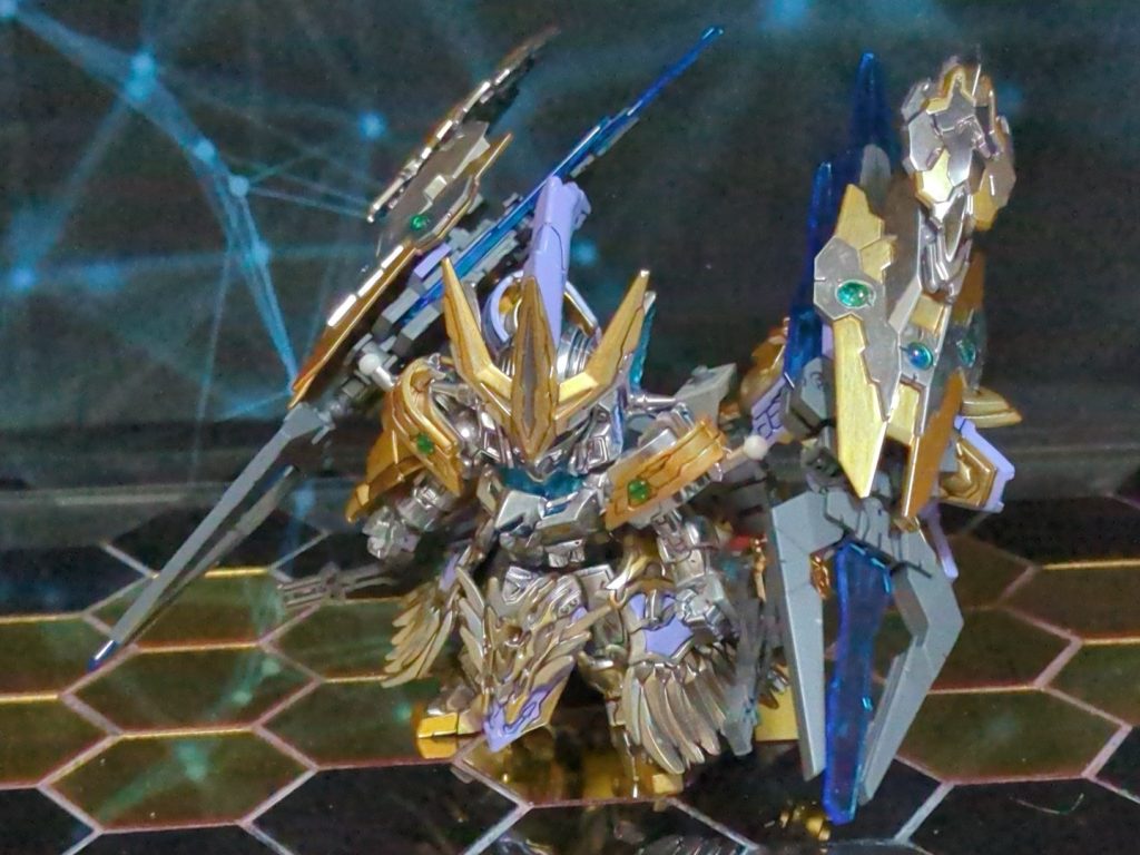 回転させてアーム付きの武器としても使用出来る。