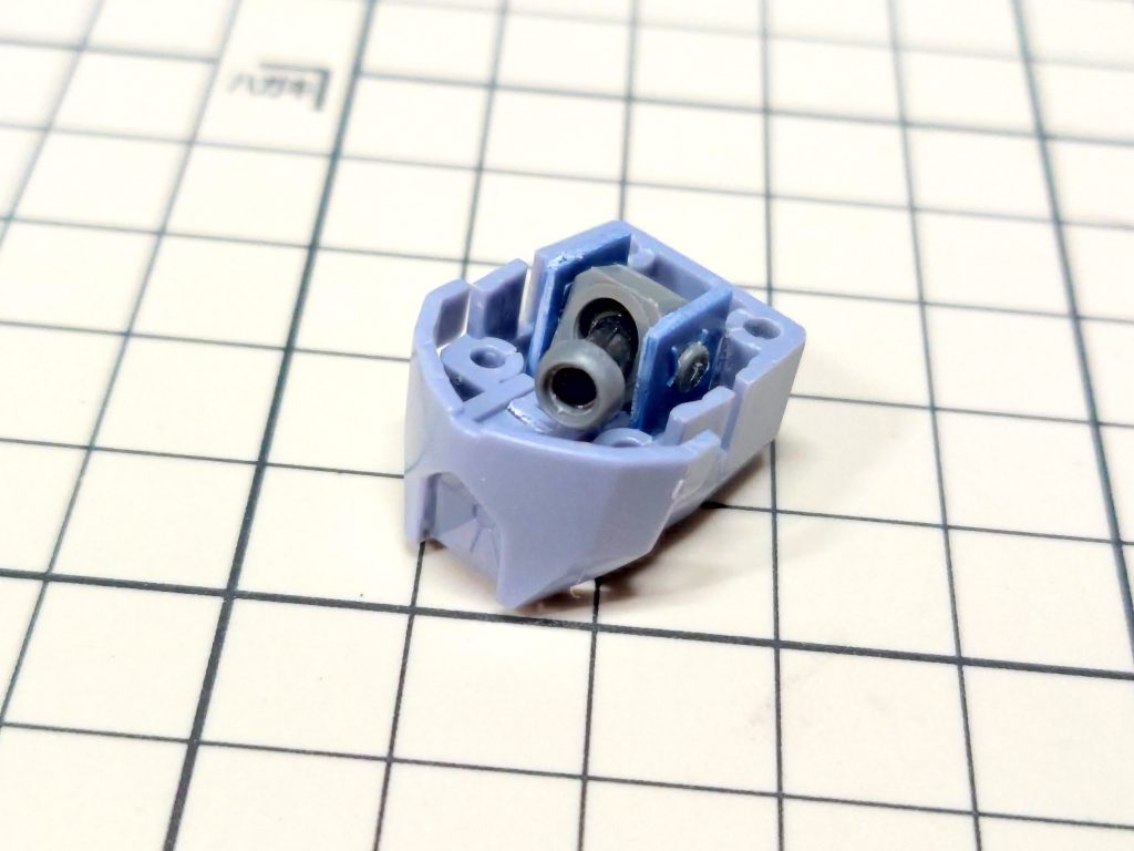 ランナータグなどでモノアイ可動化（左右のみ）