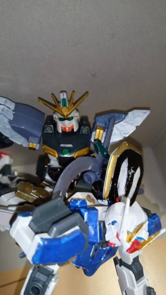 ストライクがクロスクラッシャーの餌食に…きっとフェイズシスト装甲は突破するんじゃないでしょうか?この装備ならサンドロックが強いと思います