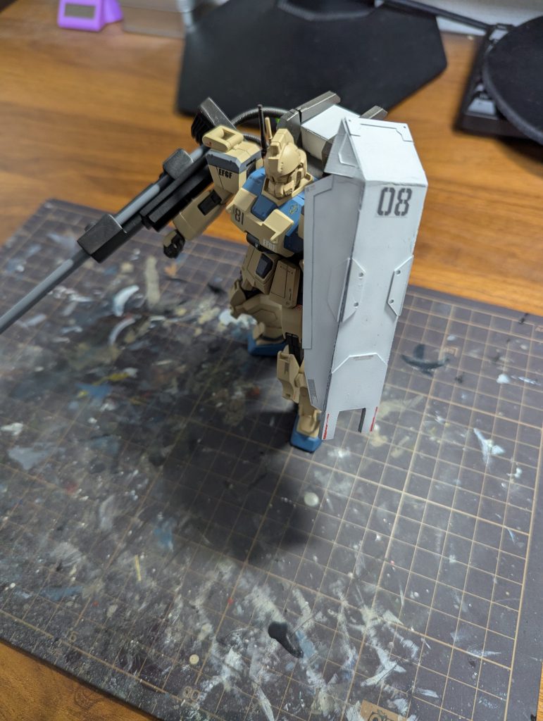 盾をはじめとしたプラ版工作はNoneChannel様の動画や作品とにらめっこしながら作成しました!Youtubeではサクッと作られていますが実際にやってみると自分の技術が足りず 、どこまで妥協できるかのライン作りになりました笑またプラ版工作挑戦していつか思い描くガンプラを作りたいです