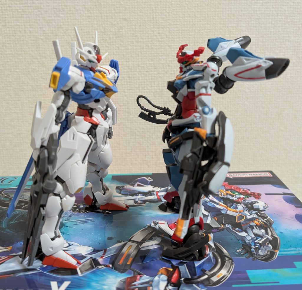 並べて見ると、エアリアルよりやや小柄で細身に感じられますね・・・w