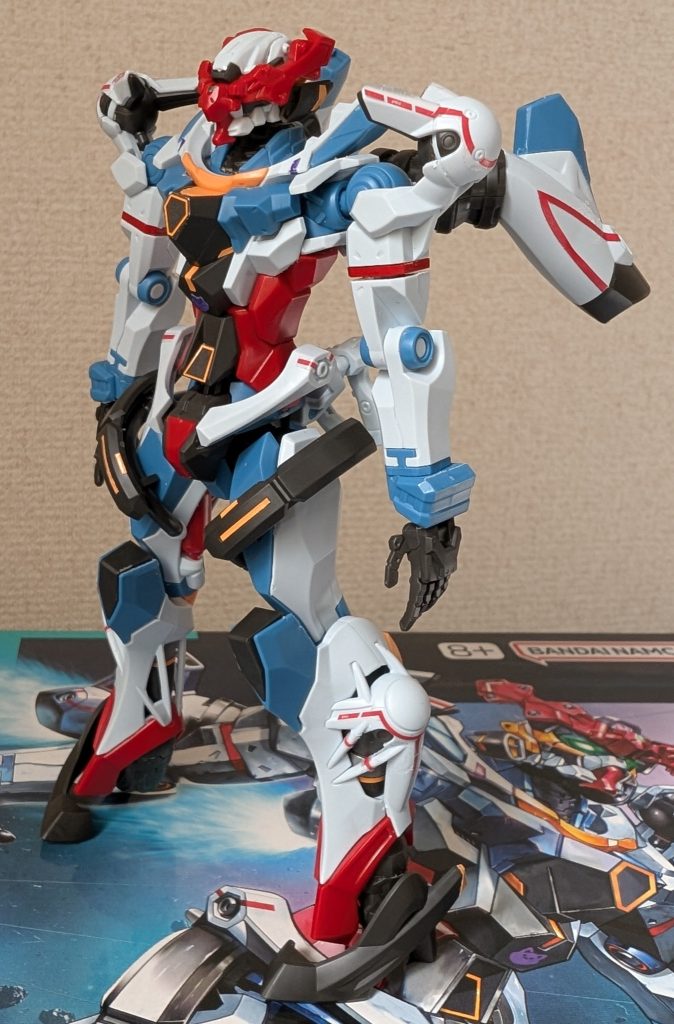 差し替えで頭部非展開状態になります。