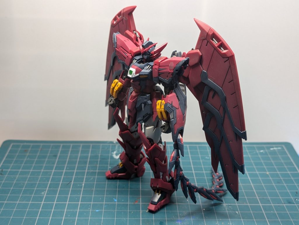 部分塗装で水性アクリジョンのシルバーを筆塗り