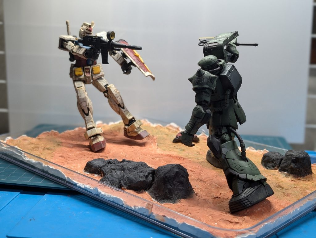 題名は主役はザクです最後の方に作った台はほぼほぼ適当になってしまいました