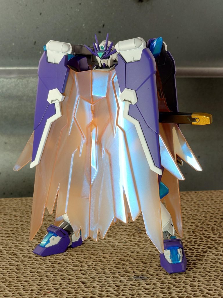 ウイングバインダーのパーツも偏光素材だったので、何も加工せず取付けました。