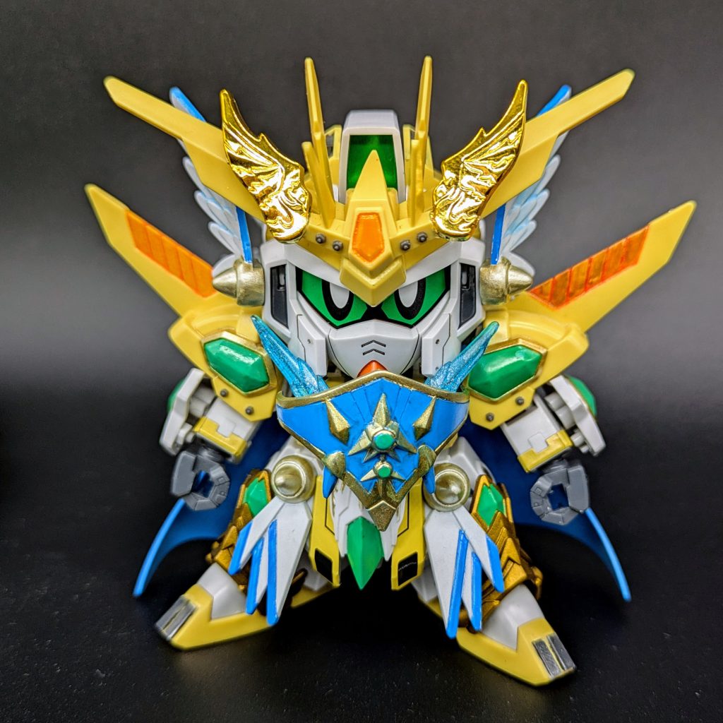 ダバード王国の王家を守護する小型機兵ウイニングダバード。自分を作った女王ふみな、愛する祖国ダバードを守るぞ!