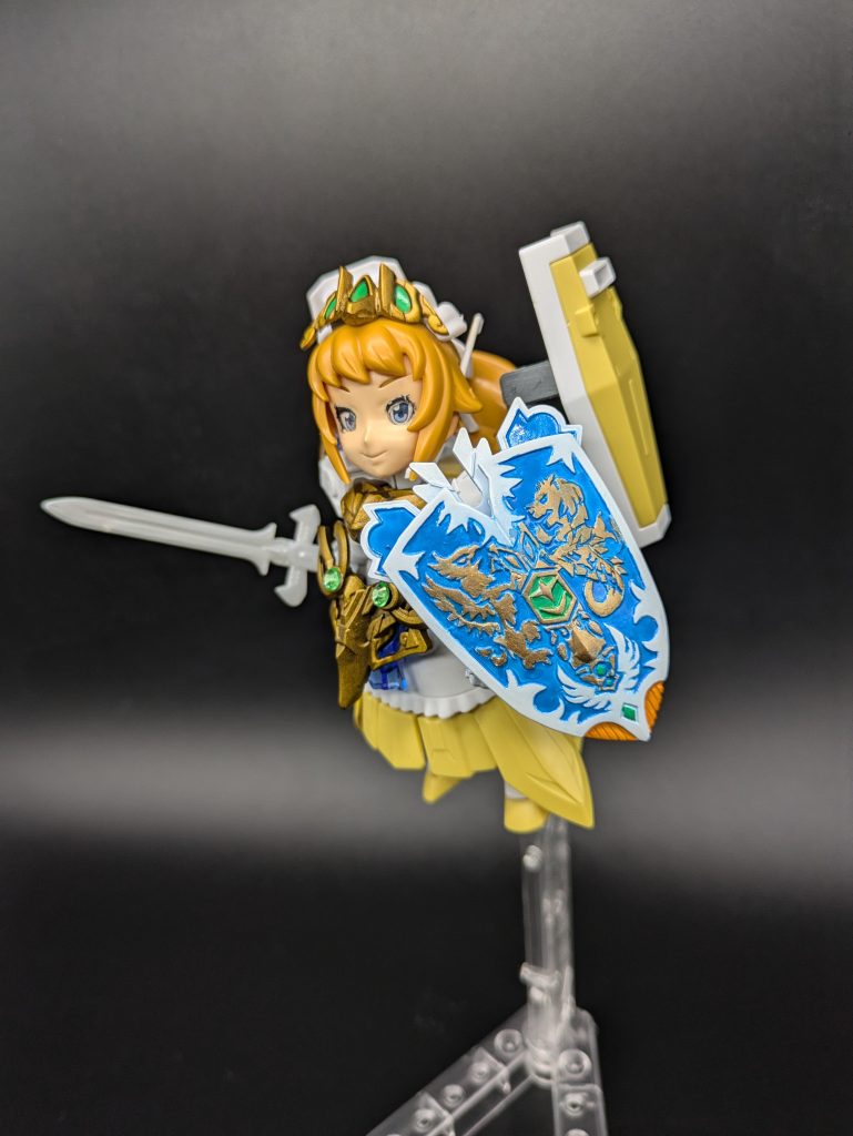 女王ふみな様!人間族SDは一回やってみたかった!ものづくり大国ダバードの女王で、自身も機兵を作る技術の持ち主です。すーぱーふみなと孫尚香ストライクルージュのクソ雑ミキシング!