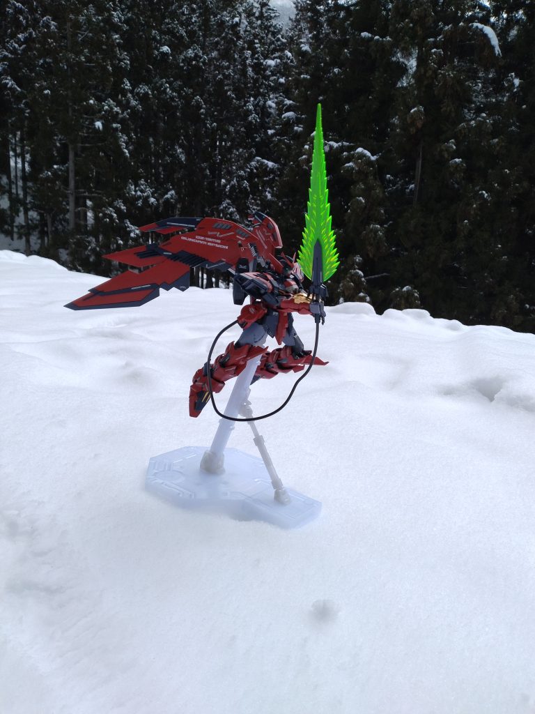 雪上ガンプラ–3枚目/制作者：サト