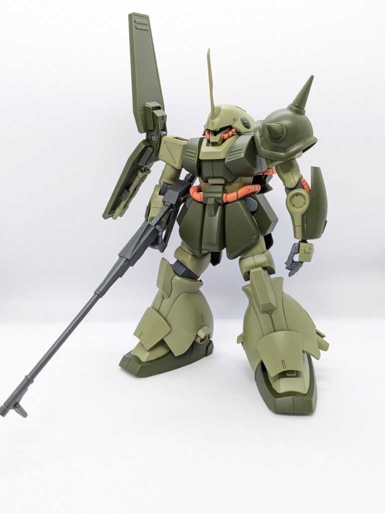 私はスタイルも充分良いんじゃないかと思ってま〜す！ちょっと、顔に合わせ目はどうかと思ったので消してみました。