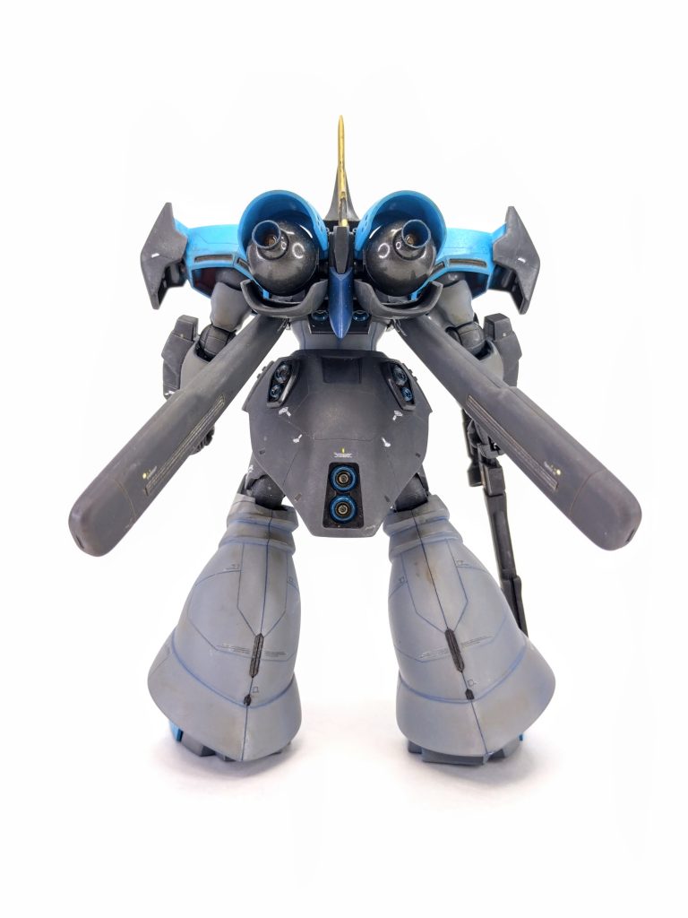 もっとゴリゴリ盛ったミキシングにも出来たかもだけど、いずれやろうと思っているジオラマ『ジオンだよ全員集合！オールスター感謝祭！ in 0096トリントン』に参加する１機として、目立ち過ぎず地味過ぎずという感じを狙いました。