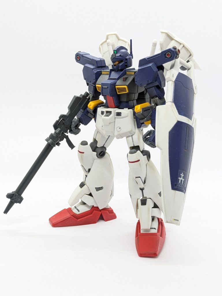 他を参考にオリジナルでロングライフルを製作してみました伸縮式のシールドも受領し防弾面積も向上していると・・・