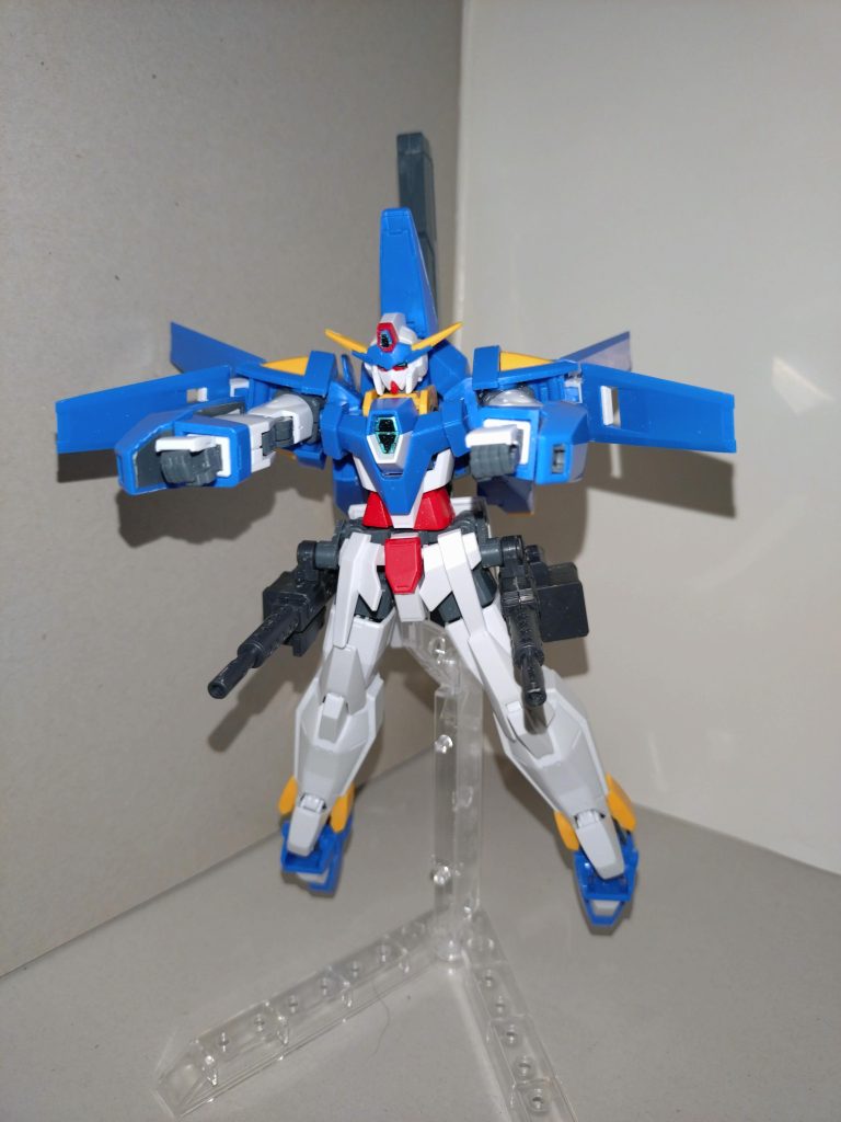 瑠唯「元の境界戦機ウェポンセット5ではグレネードランチャーになっていますね」香澄「それだとスケール的に合わないからマシンガンにしてみたんだ。本体との接続は30MMのジョイント」