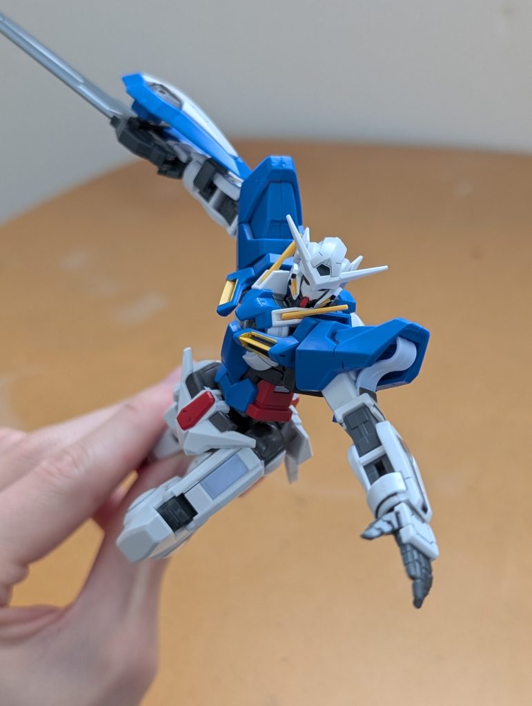 斬りかかるエクシアスタンドが欲しいですね()