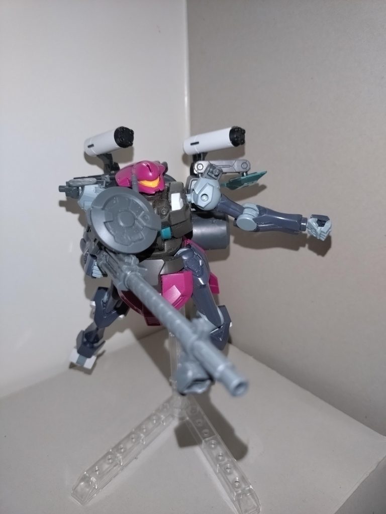 ひまり「みんな下がって!!あとは私がやるよ!」