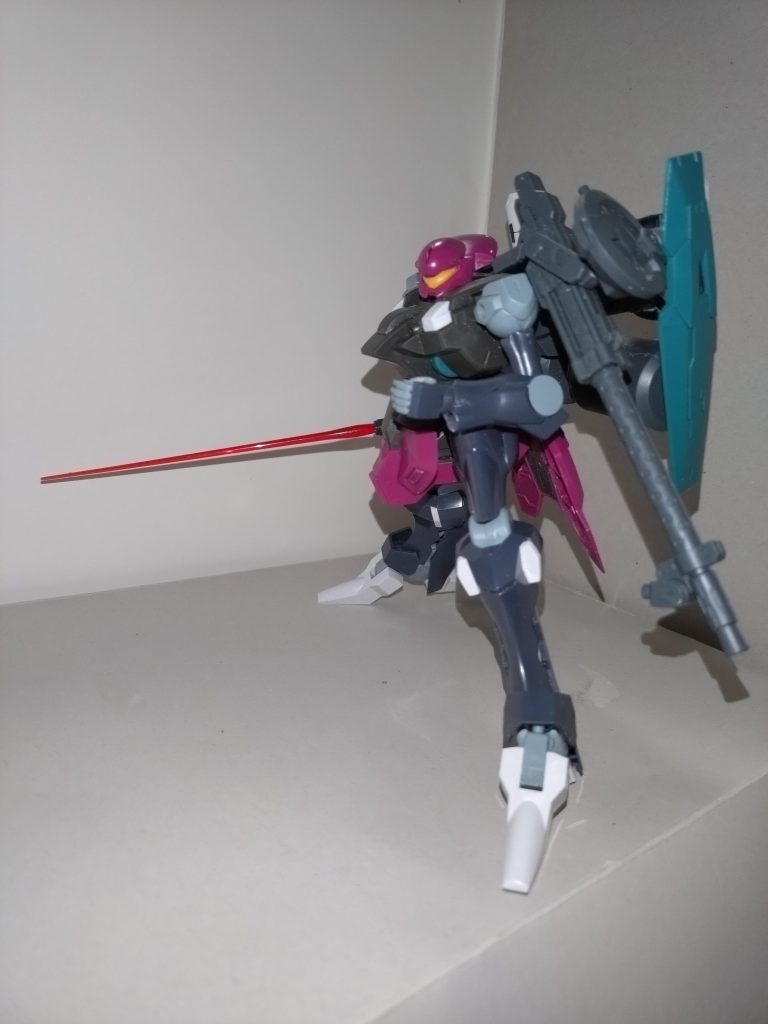 ■ビームサーベル本機から近づくことがあまりないためか、基本的には1本しか装備しない。