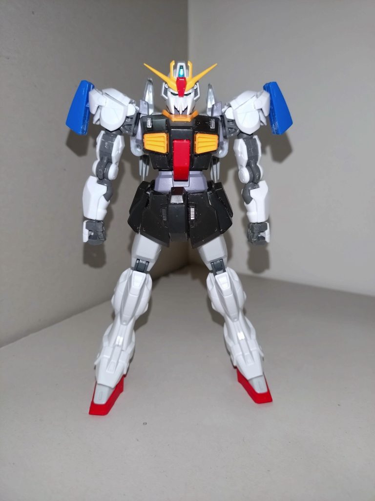 【概要】RX-85S / ダブルアルファガンダムRoseliaのベース担当・今井リサが、百錬(https://gumpla.jp/hg/1757873)に続いて制作したガンプラ。「AAガンダム」とも呼ばれる。リサが所有する「完全な形のプラモ」(すべてのパーツが揃っているキット)は、百錬の他には積みプラを含めても30MF・30MSばかりで、このAAはこれまでに集めた、宇宙世紀・アナザーの垣根を越え5種類の主役級ガンプラのパーツを組み合わせたものになった。