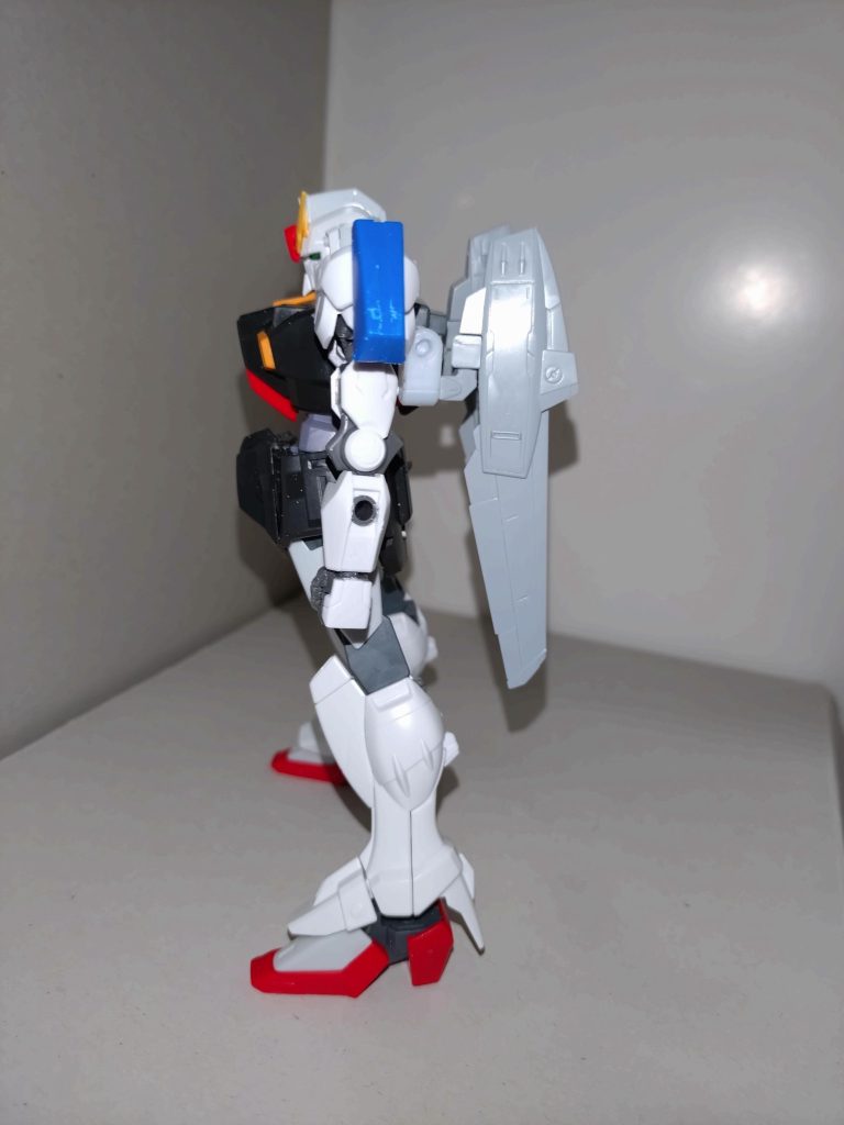 機体名称の「AA」とは、RX-178ガンダムMk-Ⅱをコードネーム「α」としたことによる。ちなみに「ベータ」はRGM-79RジムⅡとの由。番号の「RX-85S」からもお解りいただける通り、世界線は宇宙世紀を想定して制作しているが、少なくともティターンズやジオン共和国軍の機体ではない。また、ウェーブライダー形態への可変機構も持つ。