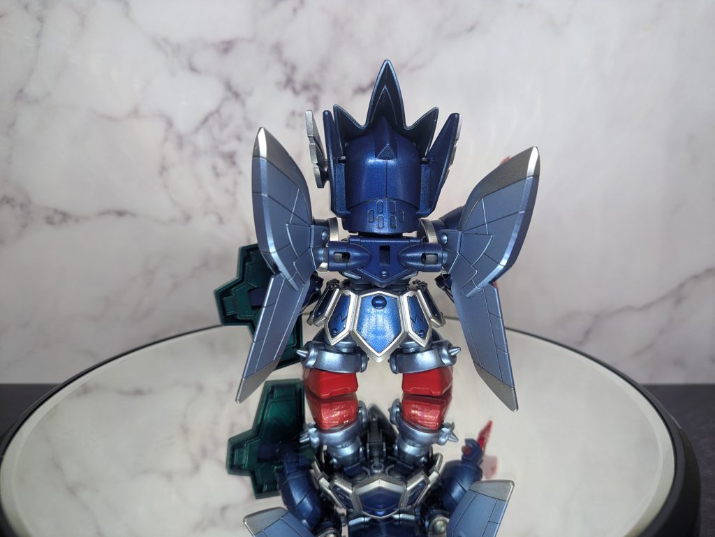 合わせ目はウイングのみ、肉抜きは足裏、手首くらいかと。ヒケが多い印象でした。