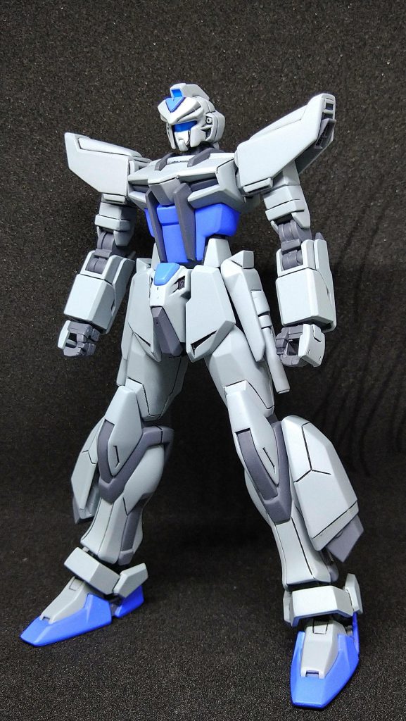 追記：ストライクノーガン改造初期のものも貼っておきます初めは、グレーとライトブルーの機体色でした。その後、一部作り直しする際に、ライトブルーから現在のルブリスピンクに変更しました。