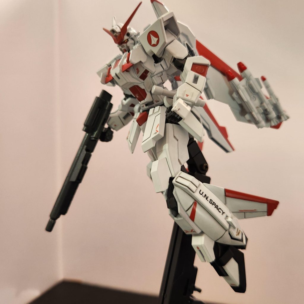 デカールを流用してバルキリー風に塗装してみました。