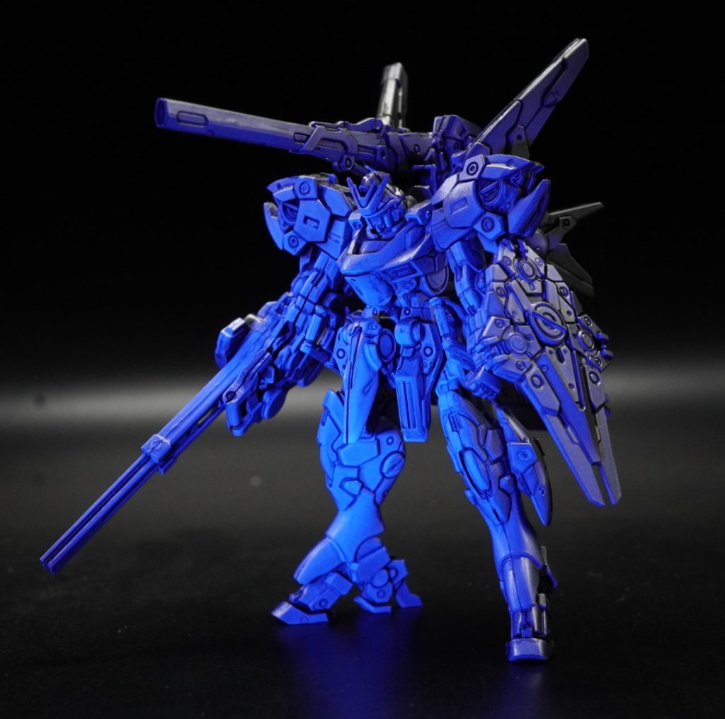 仕上げは蛍光クリアー。ブラックライトで、発光します。