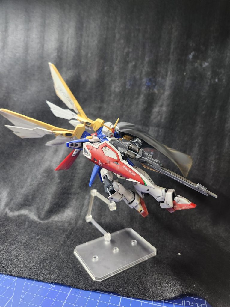 バスターライフルを構えてのポージング