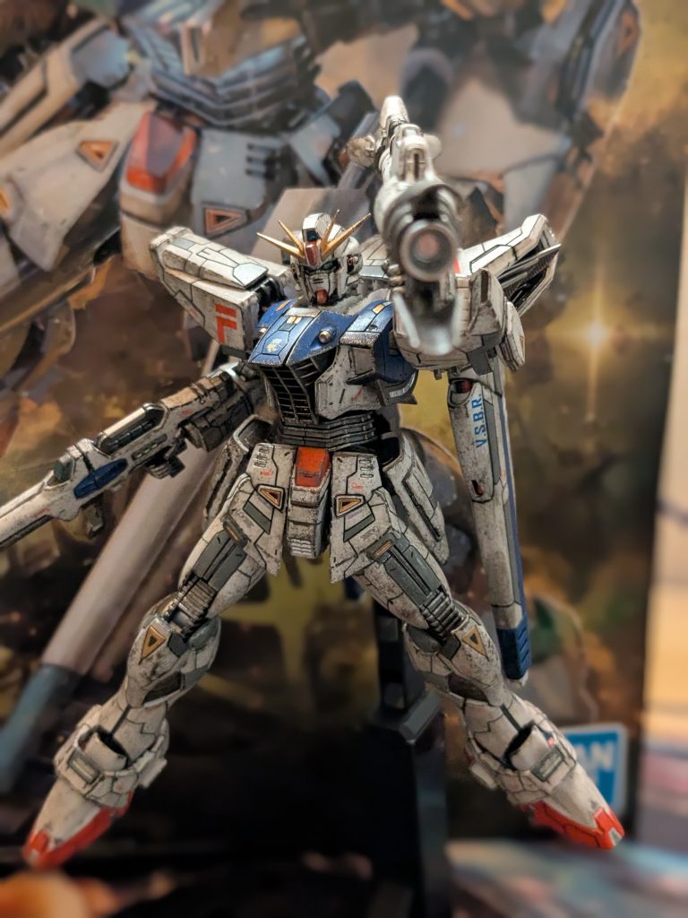 ビームランチャーを構えさせてみました!劇中でも割と使用してたイメージがあります。ラストバトルでラフレシアに対してビームランチャーを放って撃墜!だとここ最近まで思っていたのですが、実はラフレシアに自滅させていたということに衝撃を受けました!