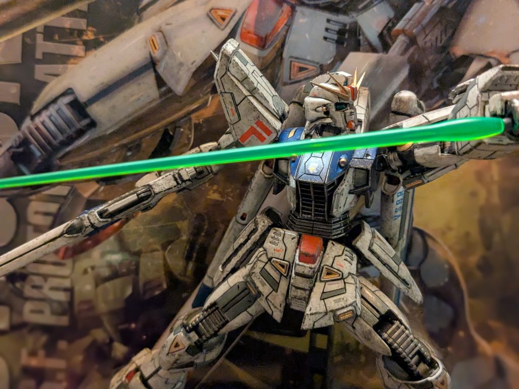 シーブック及びF91の初出撃時、ビームサーベルでデナン・ゲーを撃墜するシーンのポーズです。かなり印象深いシーンで、あのシーンでF91に惚れたと言っても過言ではありませんね!