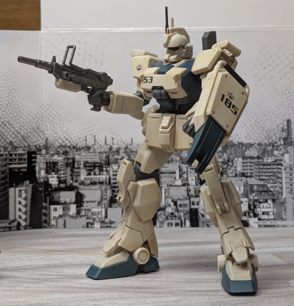 ようやく完成しましたEz8 3号機。まさかの1個小隊分のEz8完成です。成型色から部分塗装とウェザリングカラーで仕上げてます。デジラマは後ほど部隊設定として上げます。設定では最も硬いEz8ですが、その分機動性が若干落ちている扱いです。余談ですが、海兵隊機のマーキングですが、某宇宙作品の世界線と繋がっている扱いでそのまま使用しています。