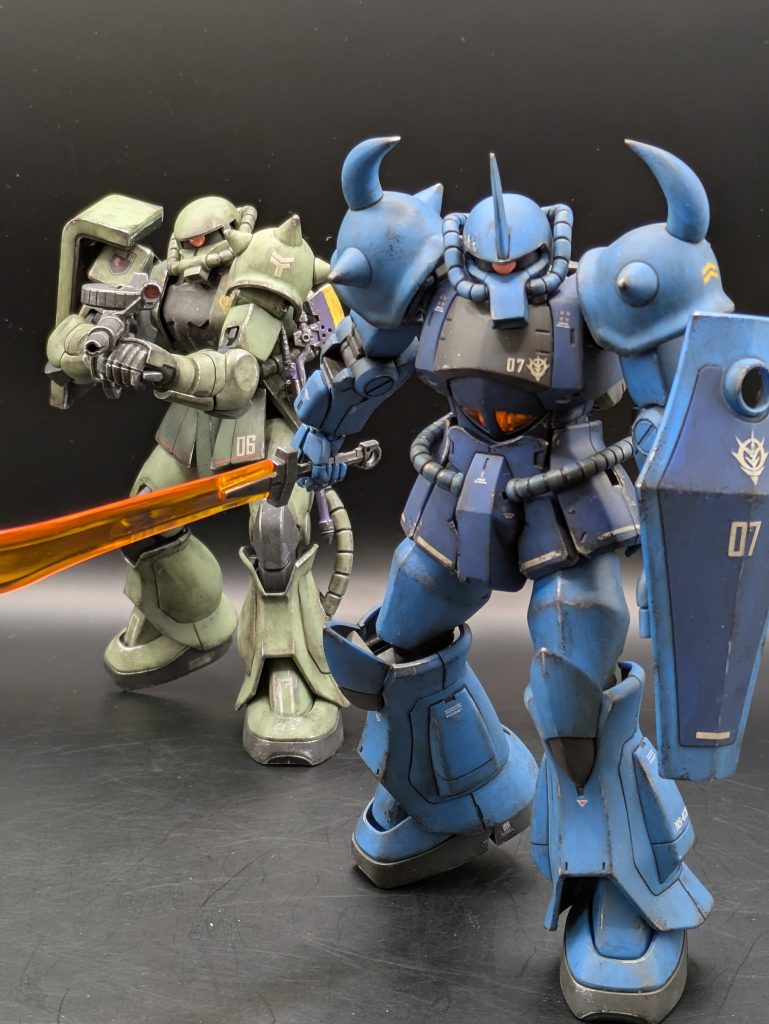 気持ちは「突入する❗️コズン援護しろッ❗️」(ラル大尉)写真は「援護する❗️軍曹ッ❗️突入しろッ❗️」(ツノ無し中尉)…💦