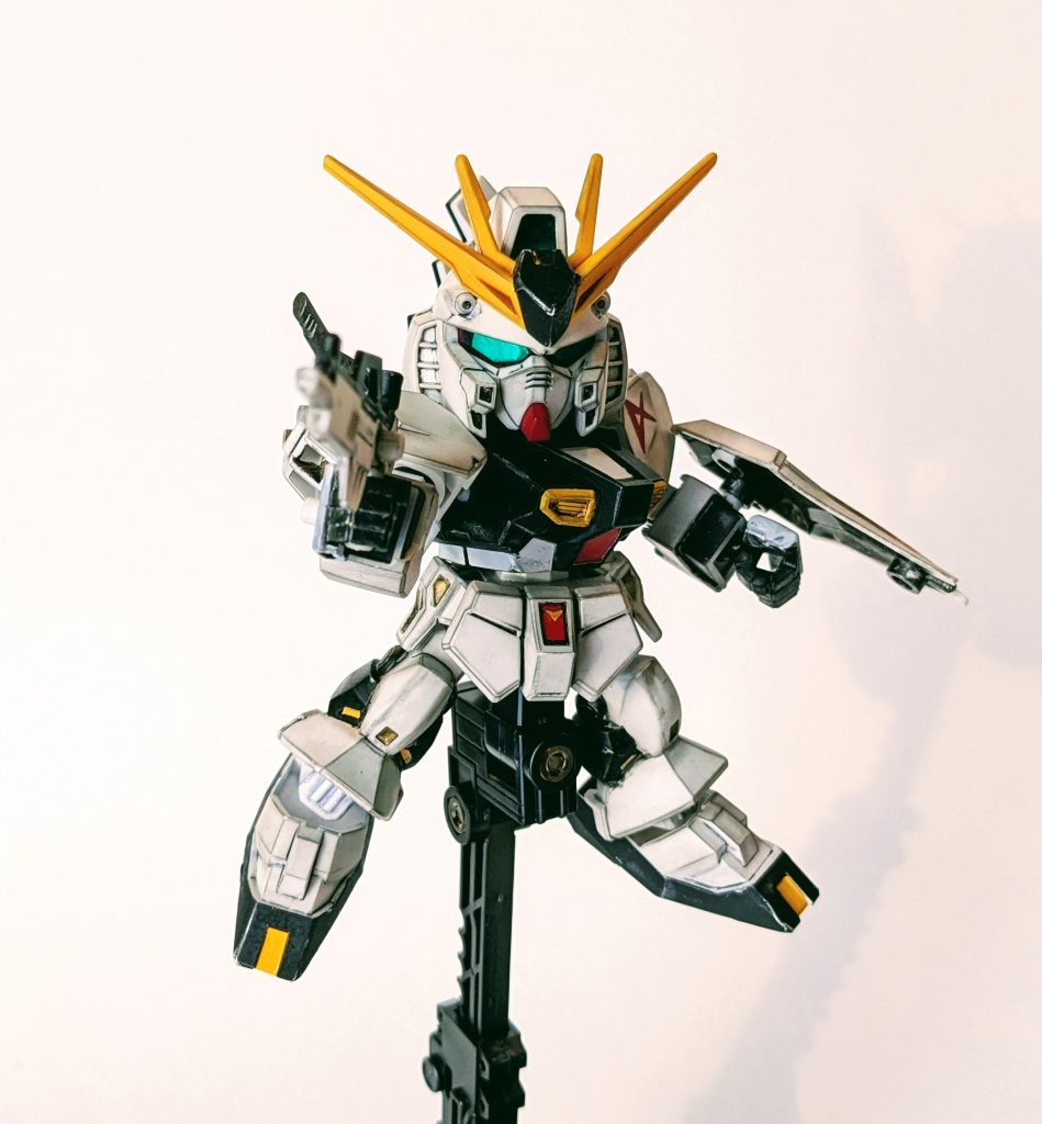 組み立てに時間がかからない分、スミ入れなど仕上げに時間を使えるのがSDの良いところですね～（製作に使える時間が限られるオジサンにはありがたい）