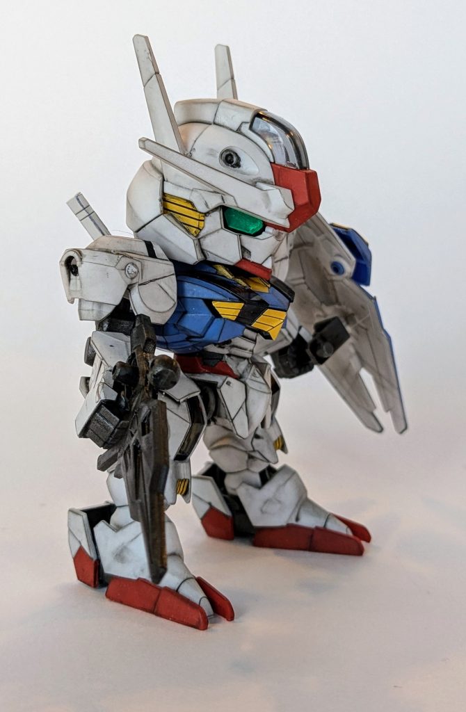 今回は、スミ入れペンでスミ入れ+パステルシャドウでエッジ強調の練習+つや消しコート。