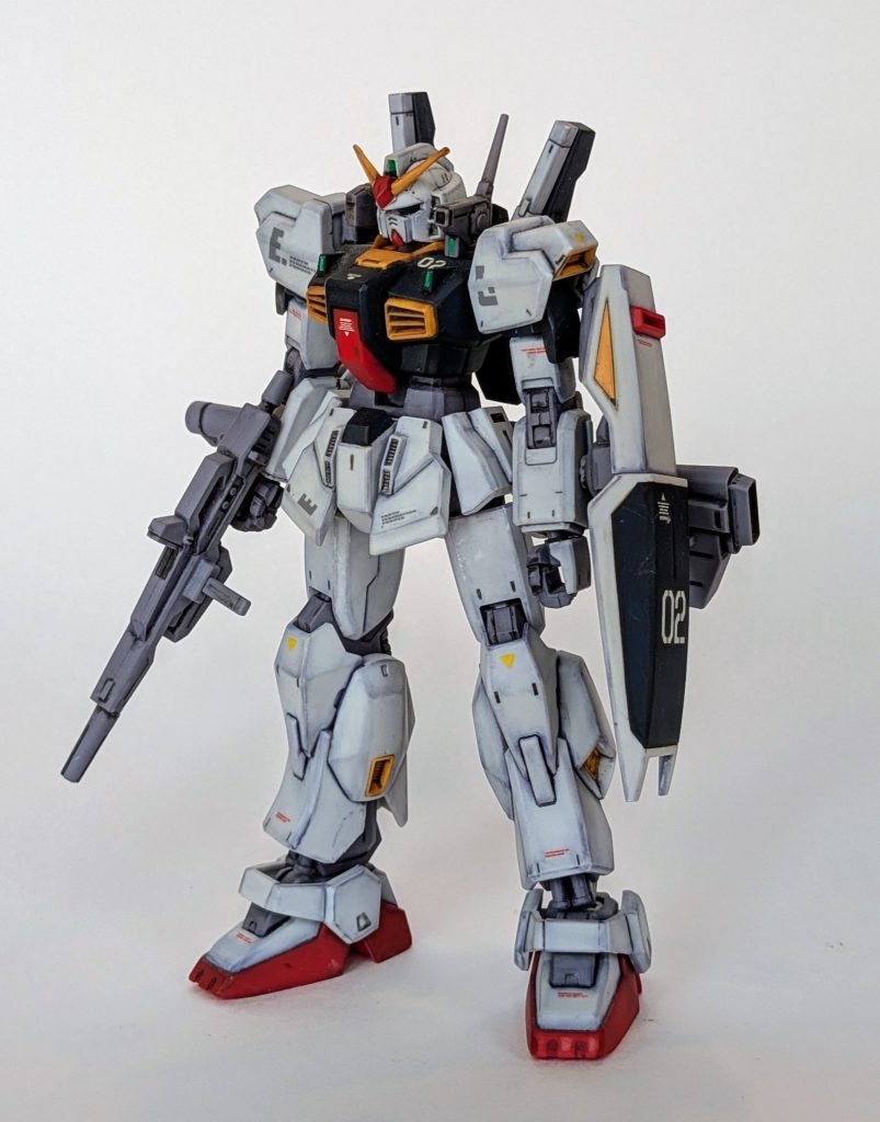 陰影をつけたくて、スミ入れペンと、今回初めてリアルタッチマーカーを使ってみました。あとは成形色仕上げのトップコートのみです。