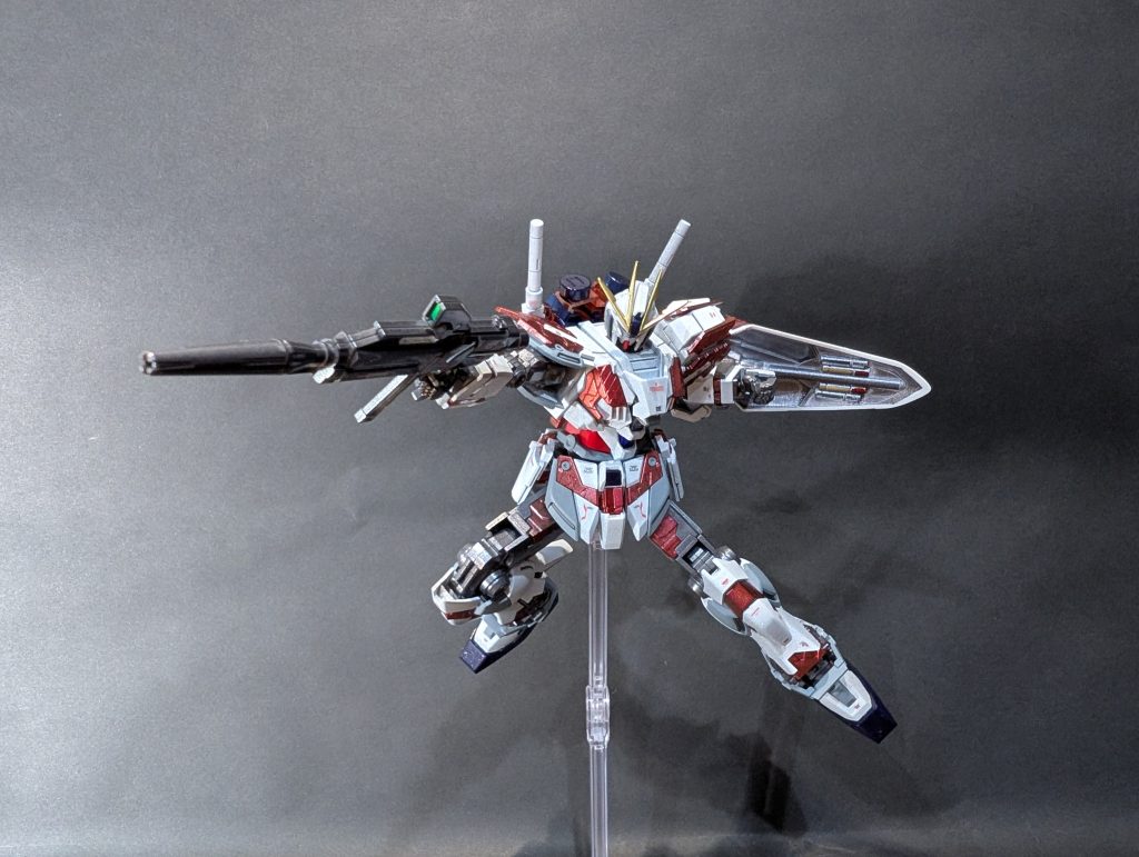 HGUCナラティブガンダム C装備–3枚目/制作者：JET