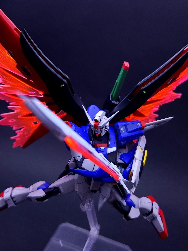 デスティニーガンダムSPEC2–4枚目/制作者：守調　海月(かみつき みづき)