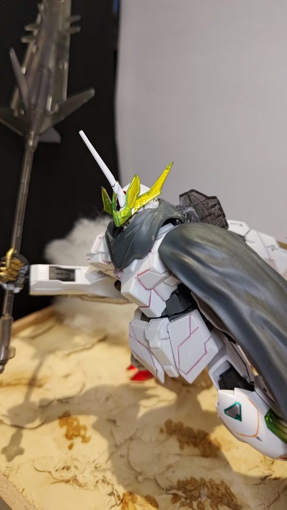 巨大メイス振り被りデカすぎて片腕で振れる気がしないけど気にしなーい