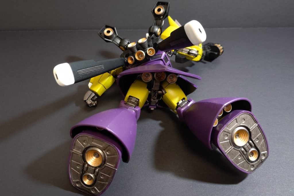 スラスターがいっぱい( ´∀`)