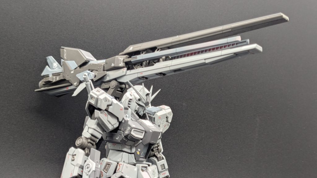 ファンネルの開閉する基部もリードベルチャーで塗りましたが、全くもって写真では見えません